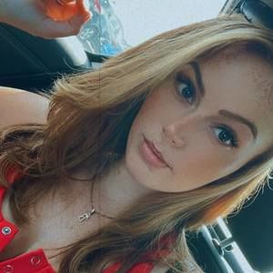 Meet your Posher, Brittney